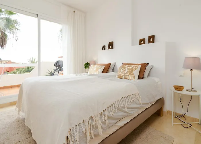 100m From Апартаменты Марбелья