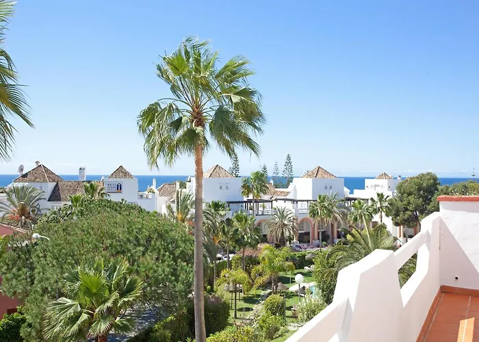 Апартаменты 100m From *