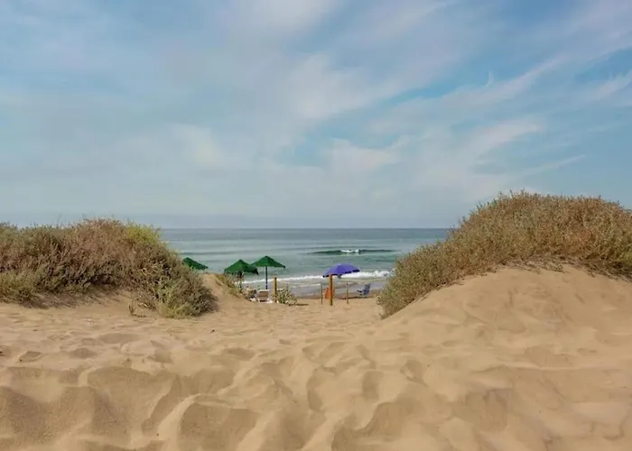 Апартаменты 100m From *